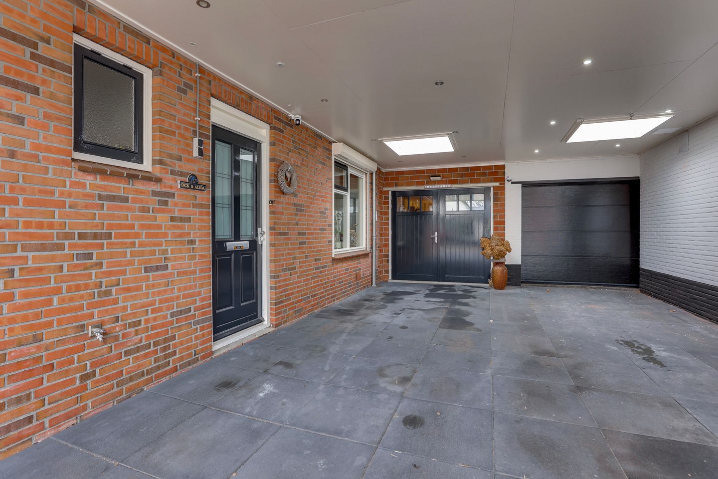 Photo 4 of Bloemstraat 13