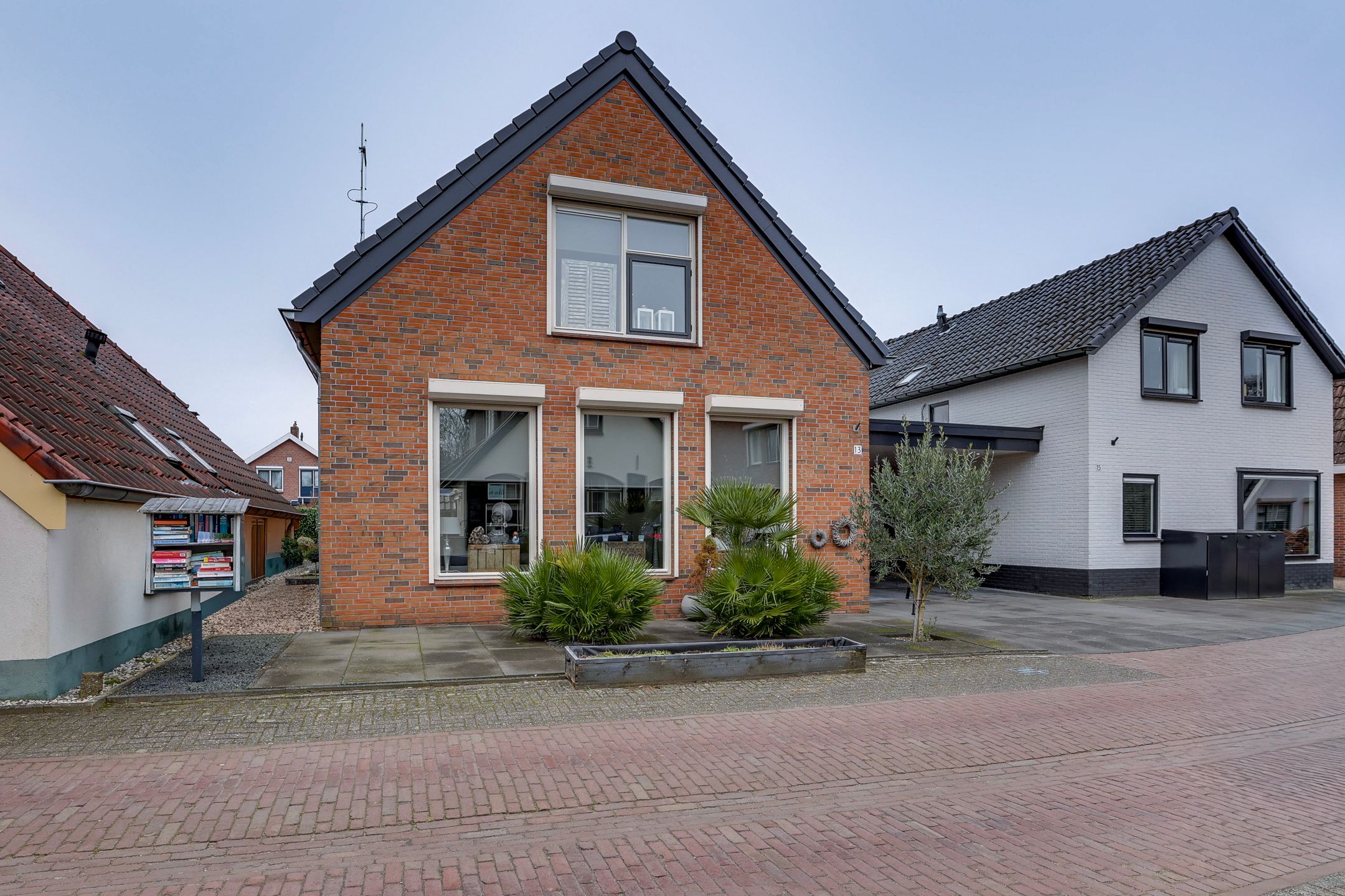 Photo 3 of Bloemstraat 13