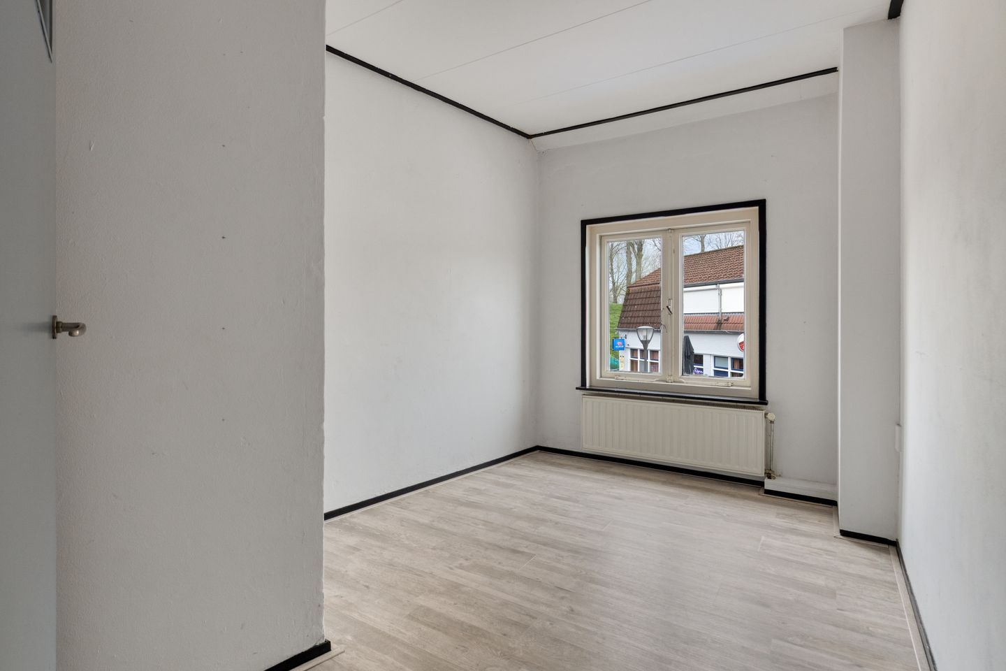 Starter Home with Three Bedrooms in Historic Hulst Center — 14