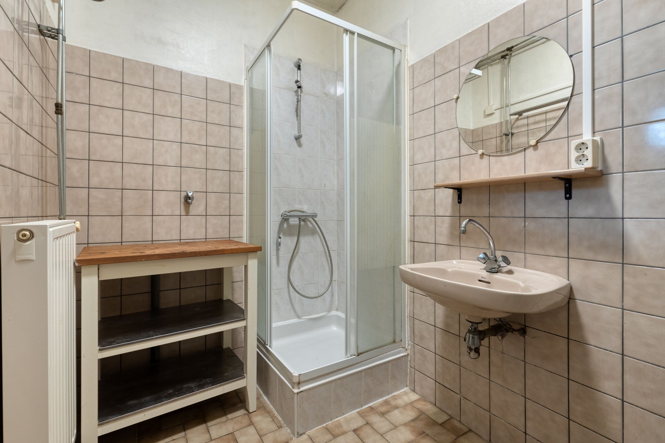 Starter Home with Three Bedrooms in Historic Hulst Center — 18
