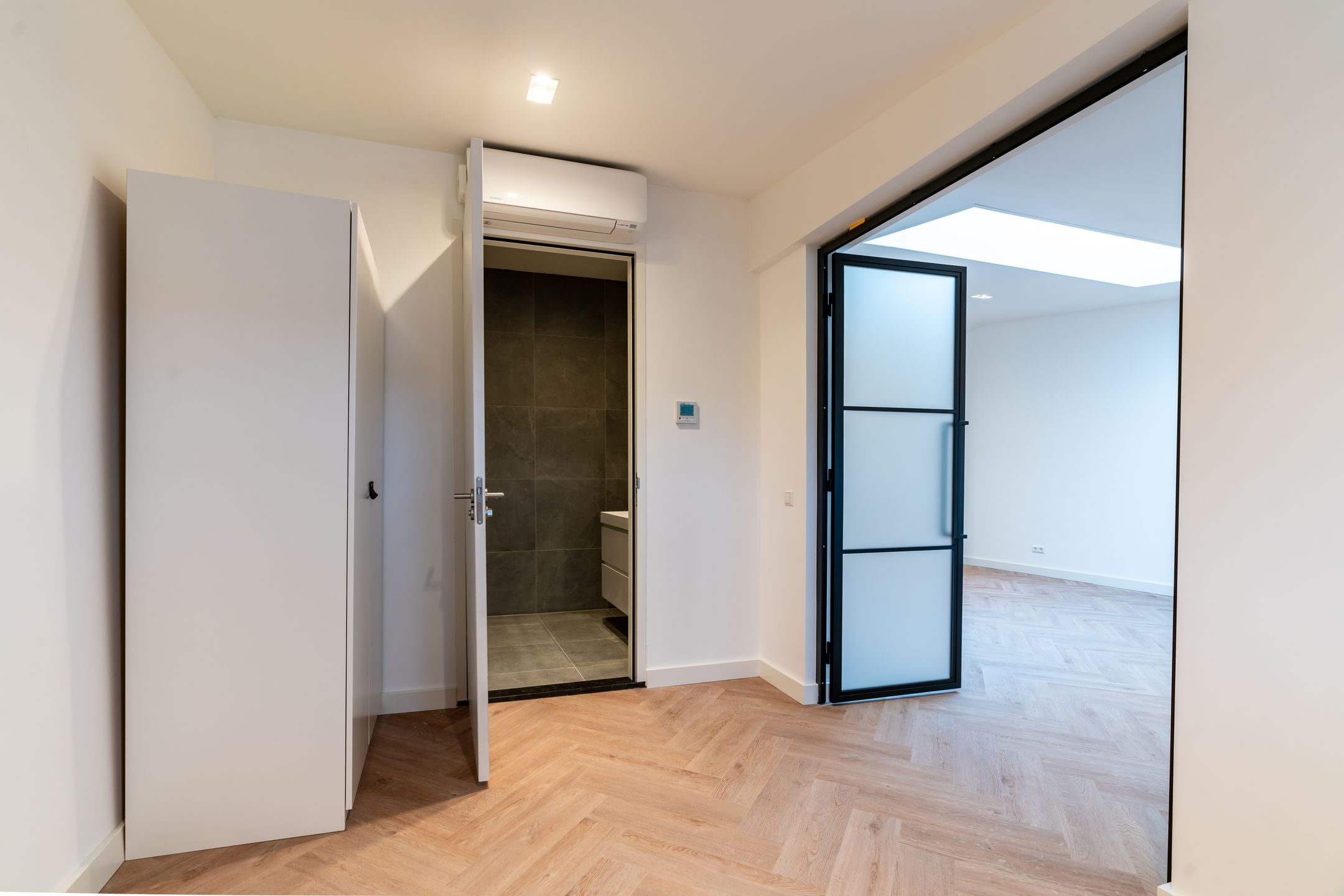 Foto 12 van Van de Spiegelstraat 19-S