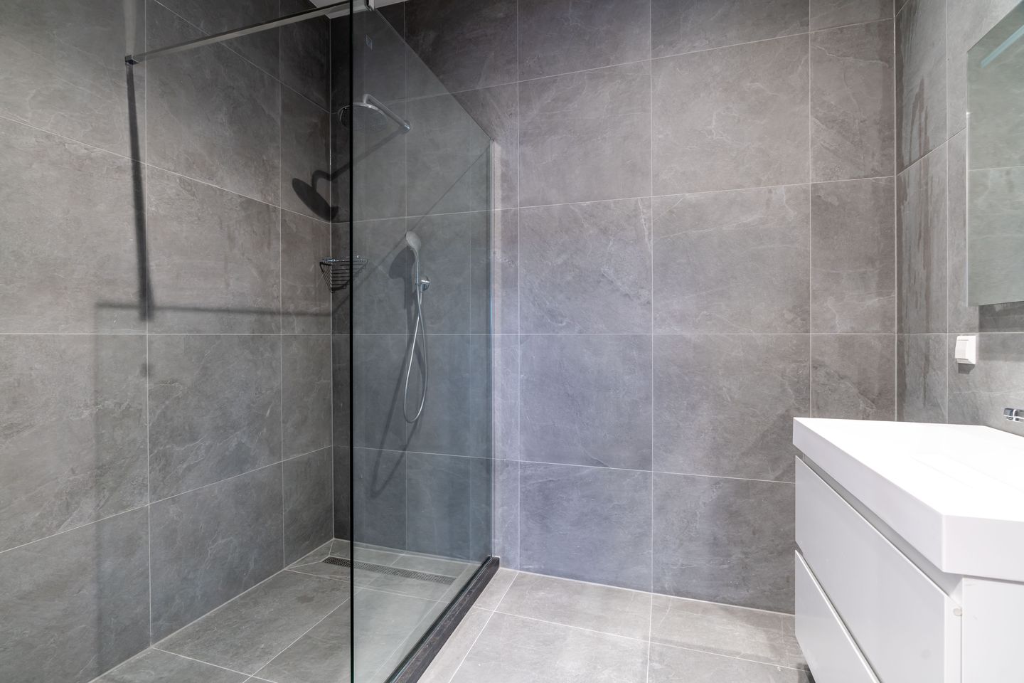 Foto 14 van Van de Spiegelstraat 19-S