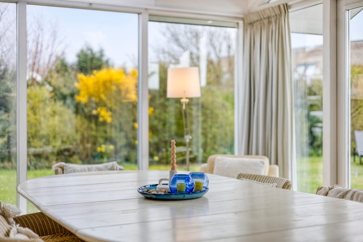 Photo 4 of Branding 27