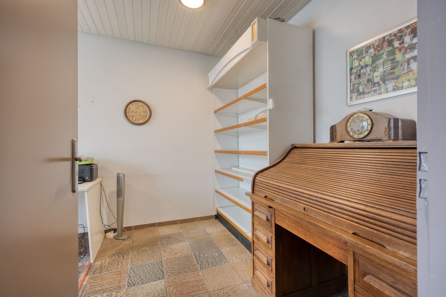 Spacious Freestanding Semi-Bungalow with 5 Bedrooms and Large Garden in Made — 17