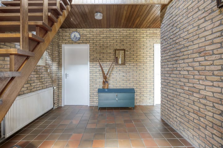 Photo 2 of J.W. Schuurmanstraat 133