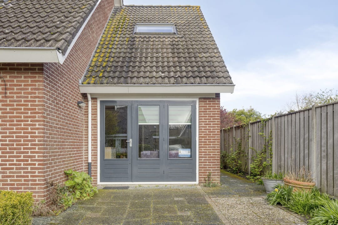 Photo 32 of J.W. Schuurmanstraat 133