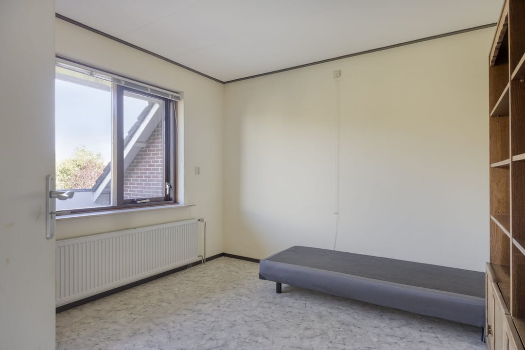 Photo 28 of J.W. Schuurmanstraat 133