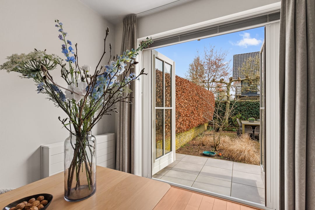 Modern Semi-Detached Villa in a Quiet, Child-Friendly Neighborhood — 22
