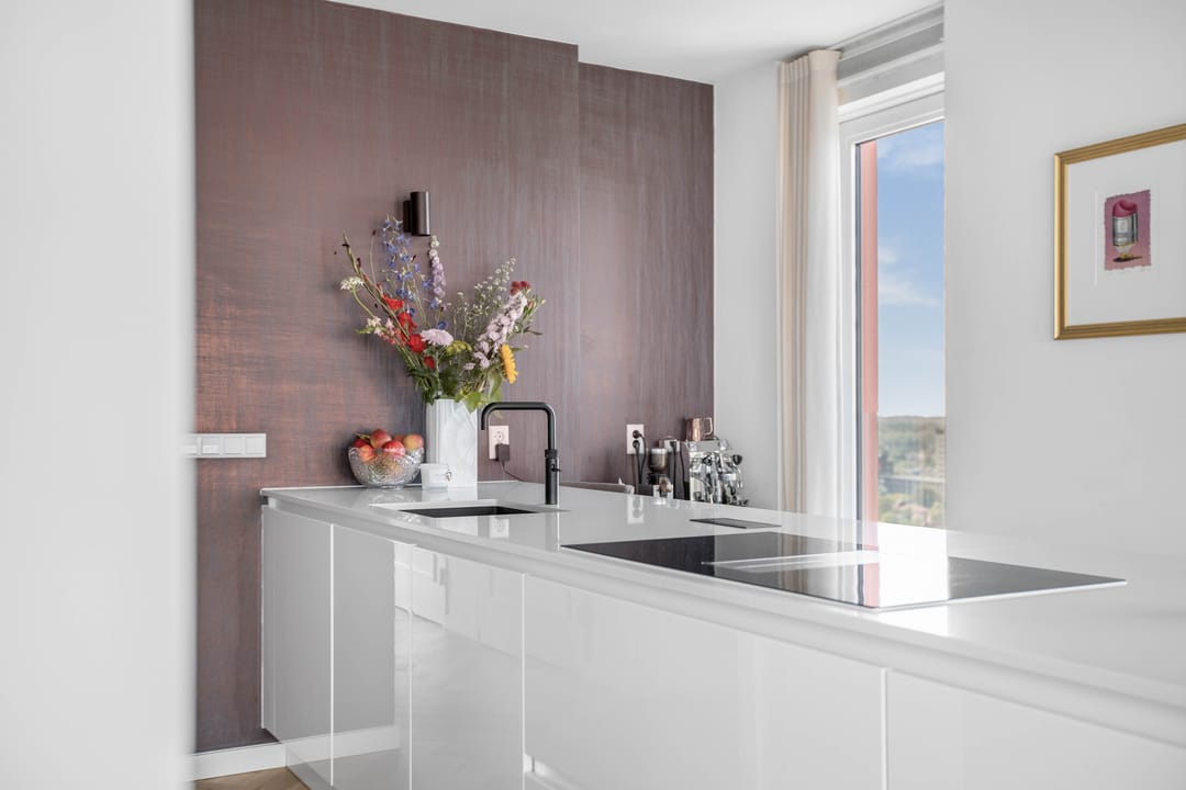 Luxurious Penthouse with Panoramic Views and Private Rooftop Terrace in Haarlem — 12