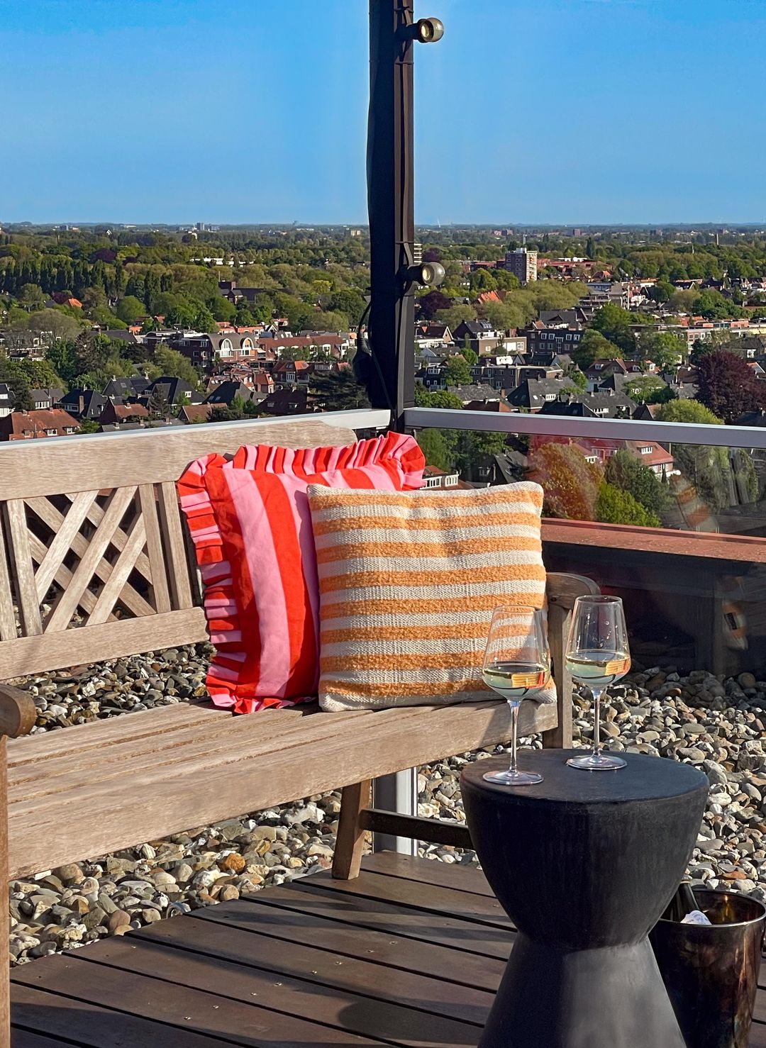Luxurious Penthouse with Panoramic Views and Private Rooftop Terrace in Haarlem — 25