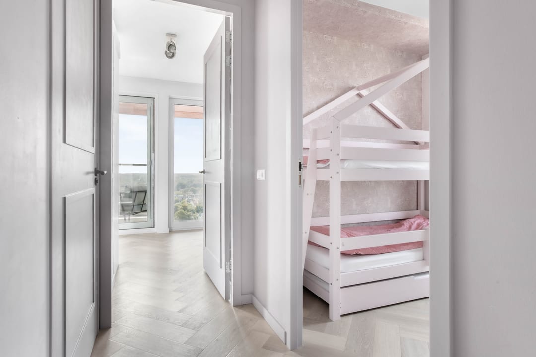 Luxurious Penthouse with Panoramic Views and Private Rooftop Terrace in Haarlem — 30