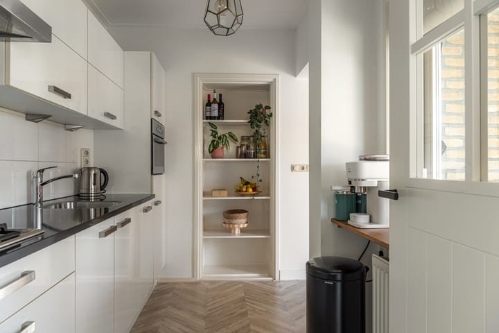 Photo 4 of Prinses Irenestraat 25