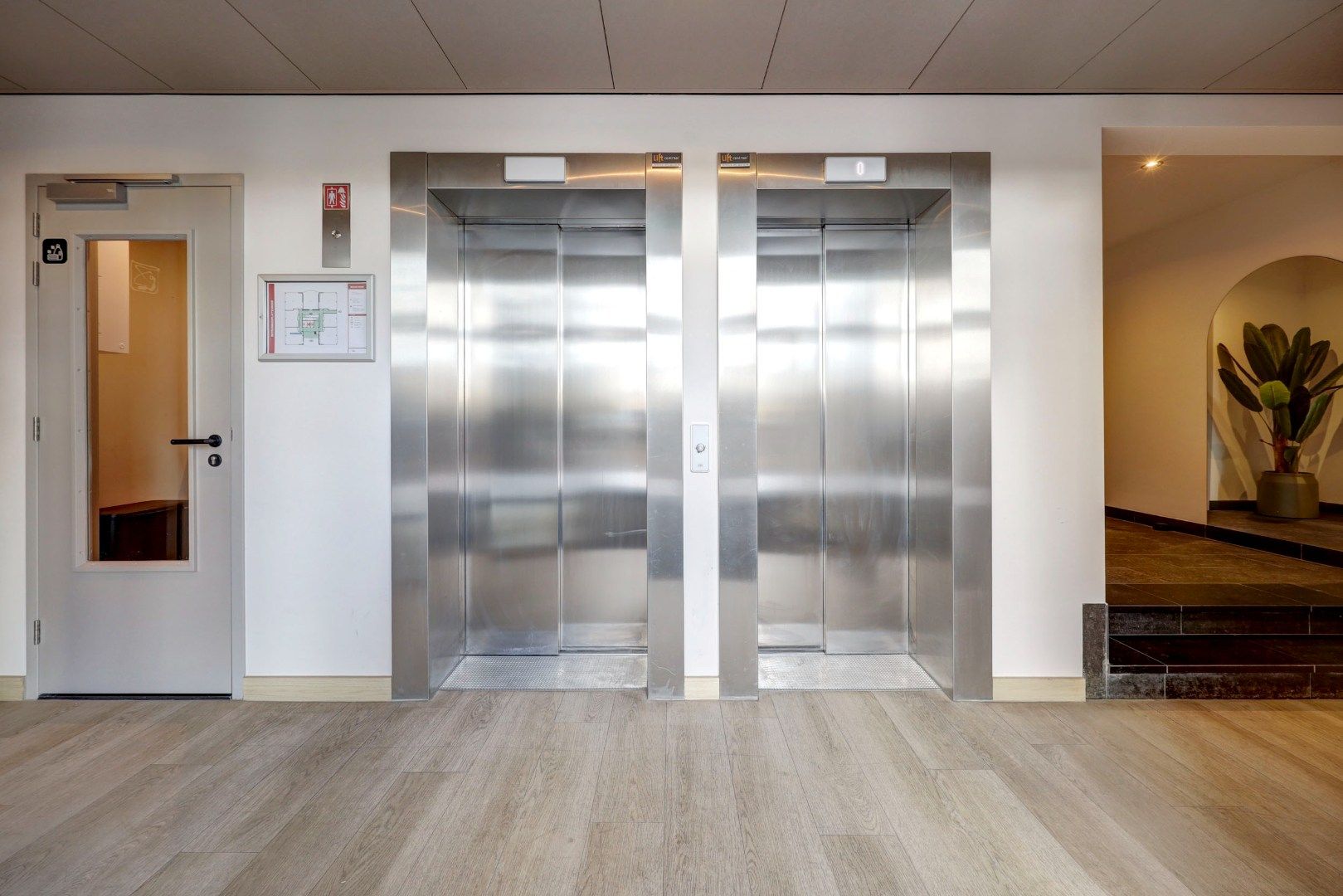 Foto 24 van Rivium 1e straat 69-K