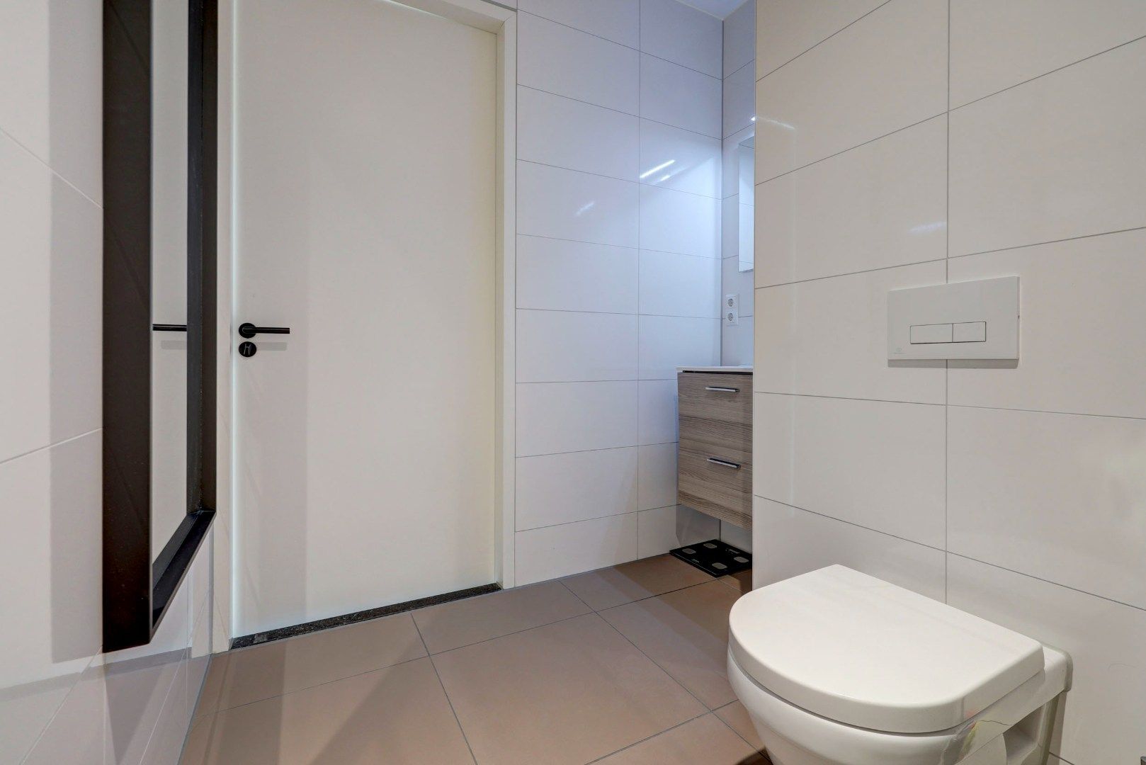 Foto 15 van Rivium 1e straat 69-K