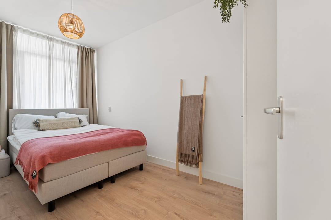 Foto 22 van Volendamlaan 868