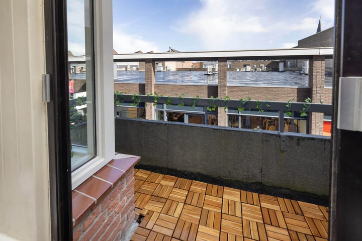 Photo 4 of Marktplein 9