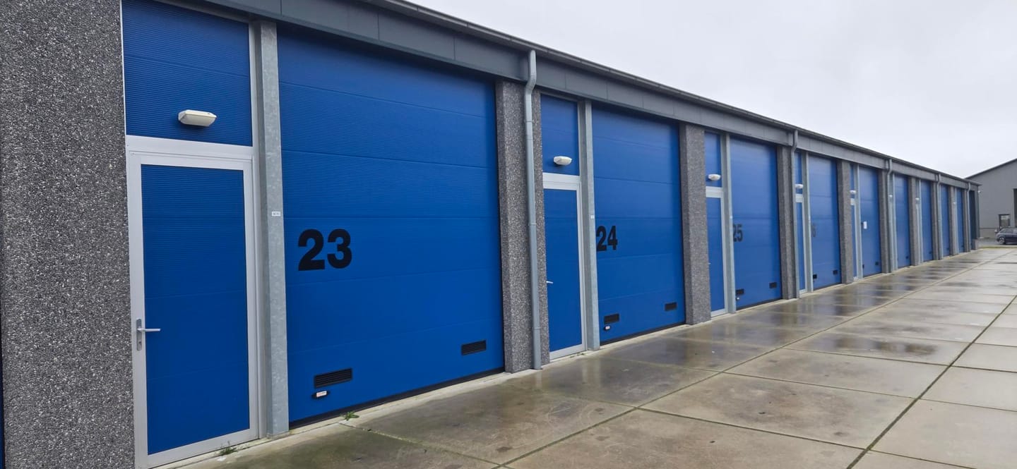 View photo 2 of De Roede 9-C10