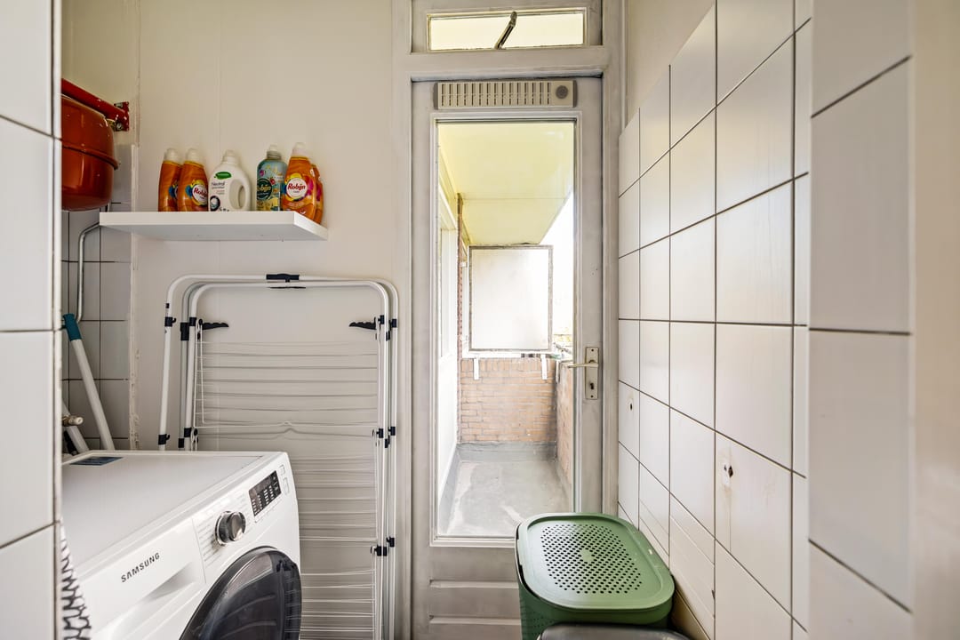 Ready-to-move-in apartment with two bedrooms in popular Selwerd — 14