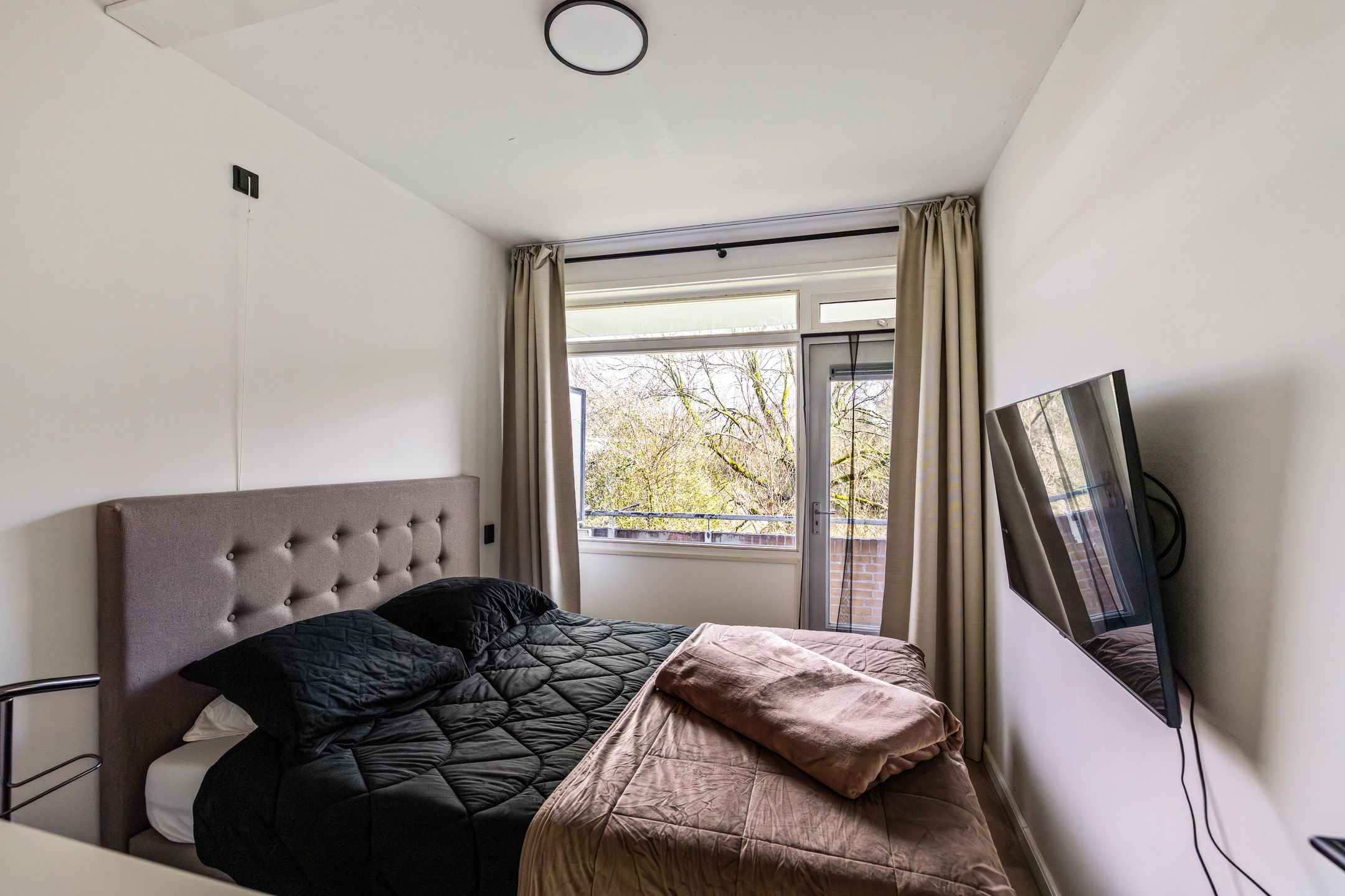 Ready-to-move-in apartment with two bedrooms in popular Selwerd — 16