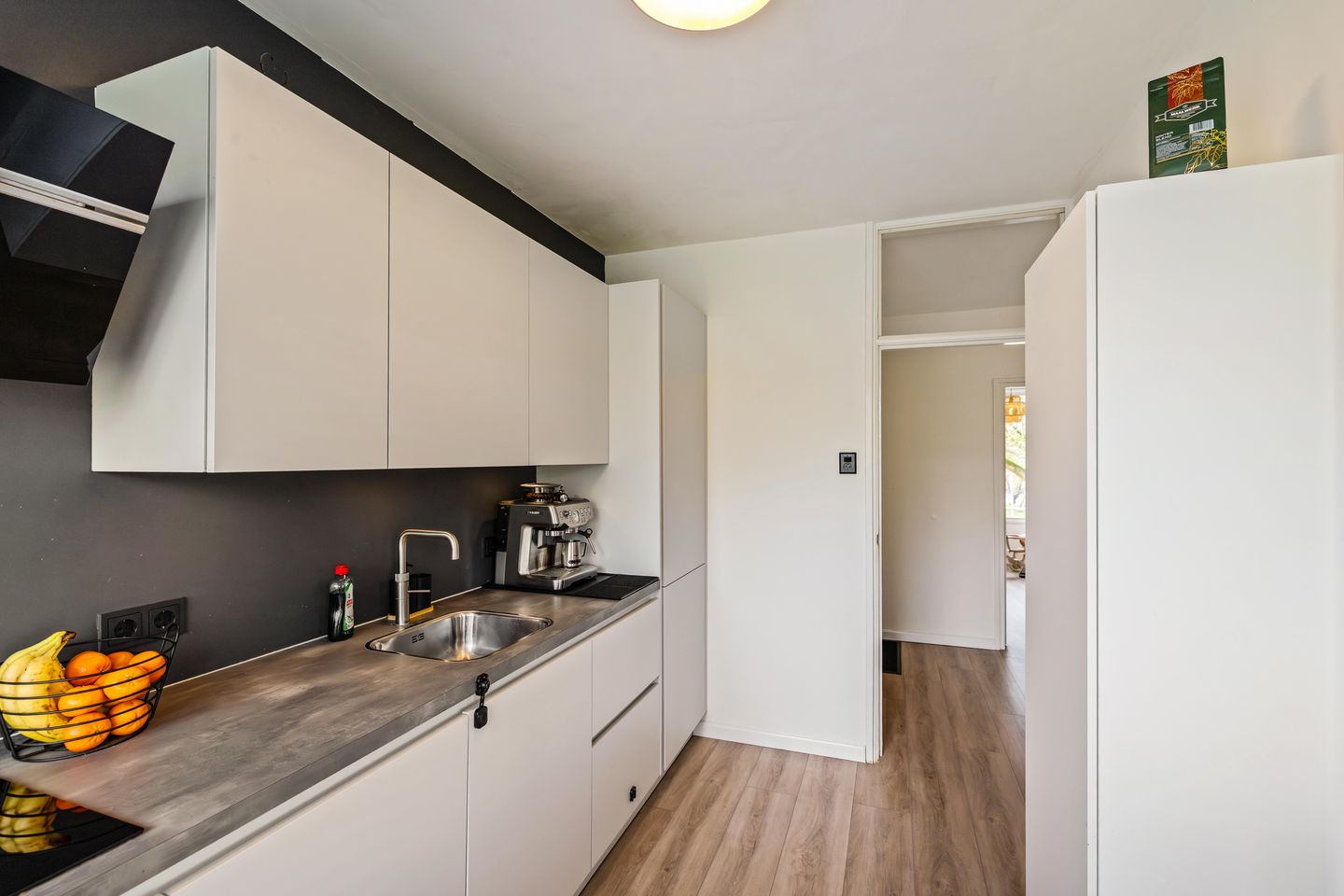 Ready-to-move-in apartment with two bedrooms in popular Selwerd — 12
