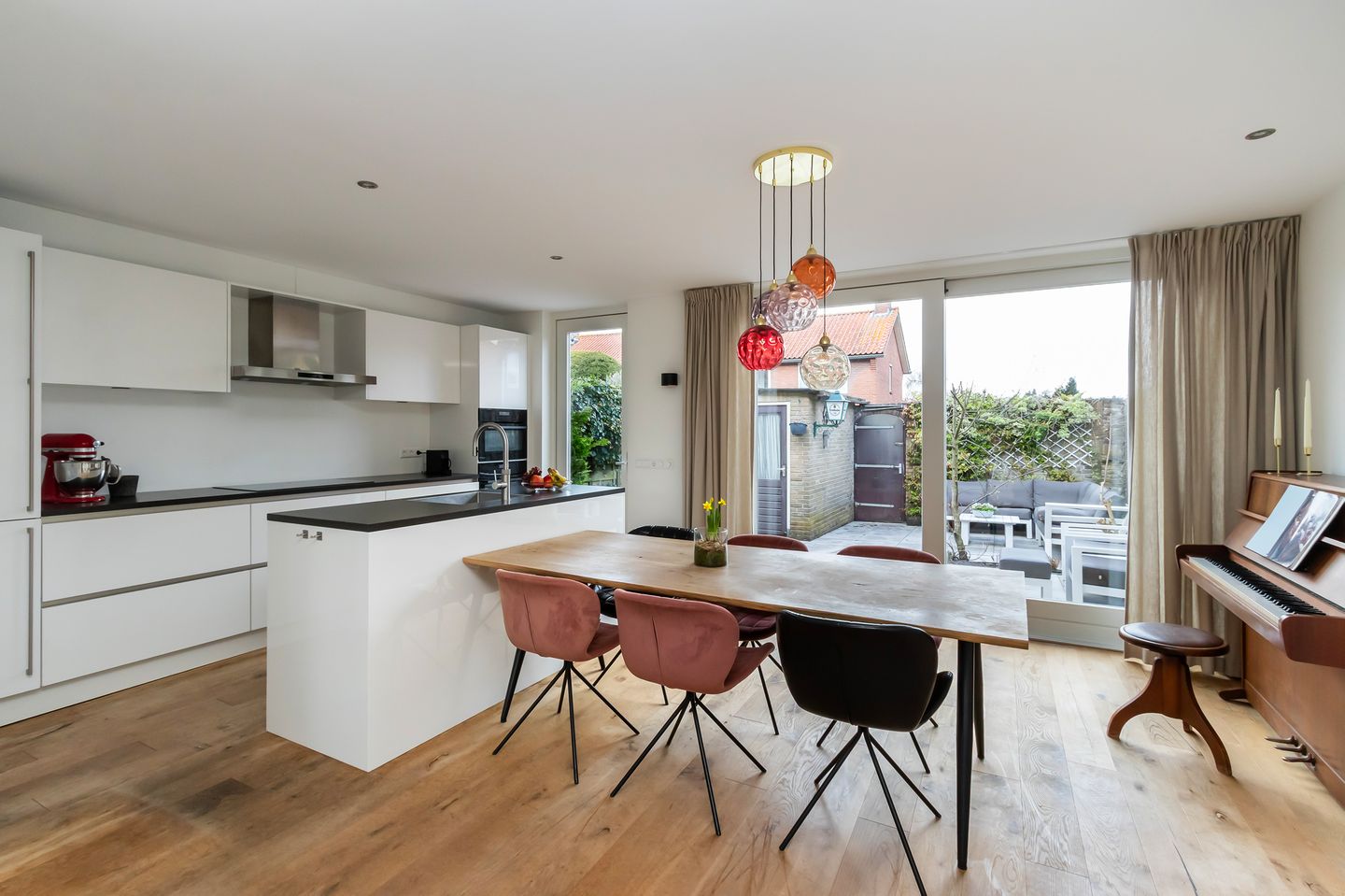 Photo 10 of Randweg 143