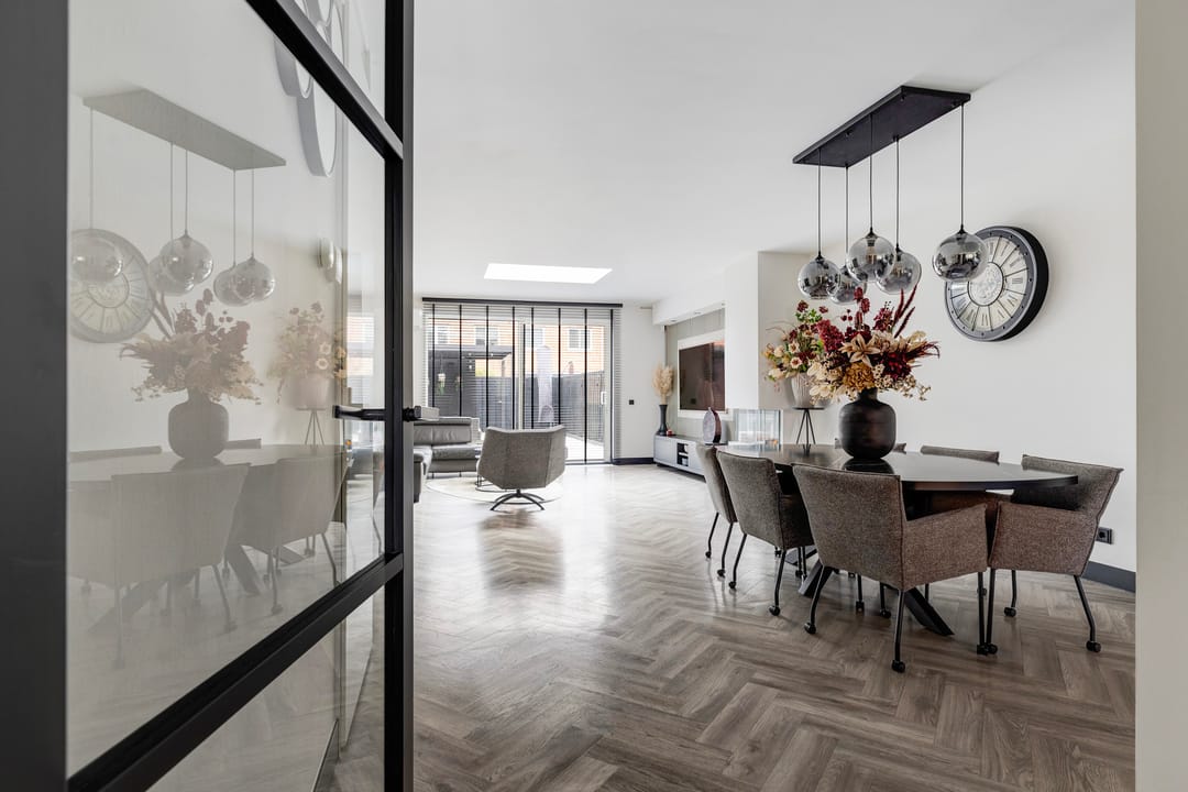 Modern family home in a quiet location in Pendrecht — 13