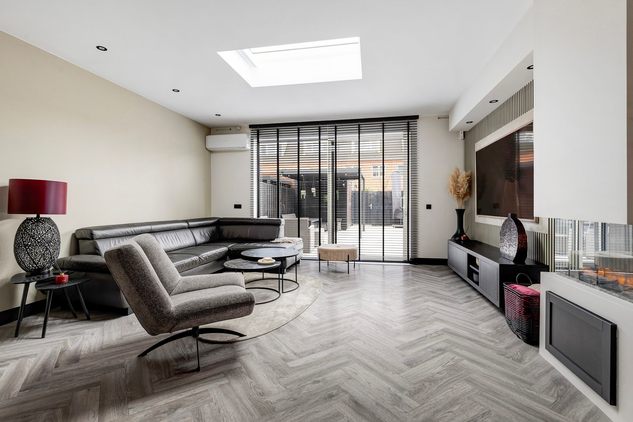 Modern family home in a quiet location in Pendrecht — 15