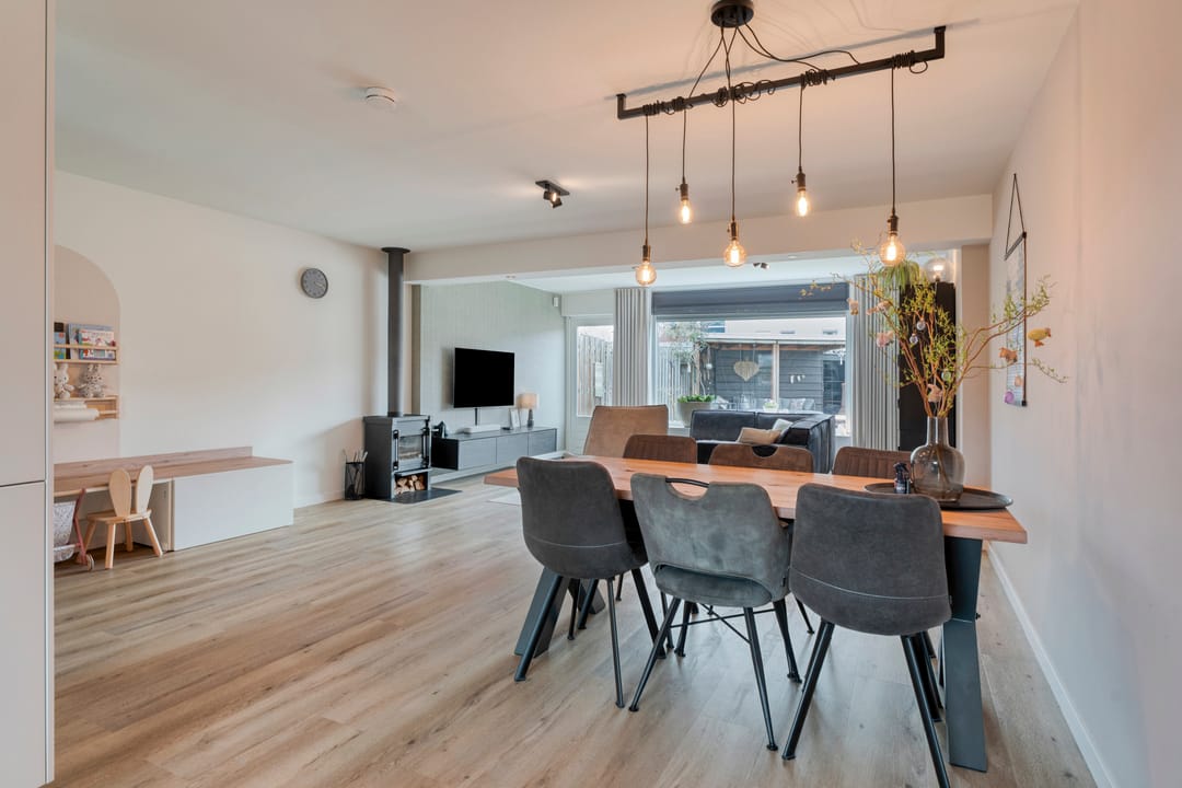 Foto 17 van Weidevogellaan 30