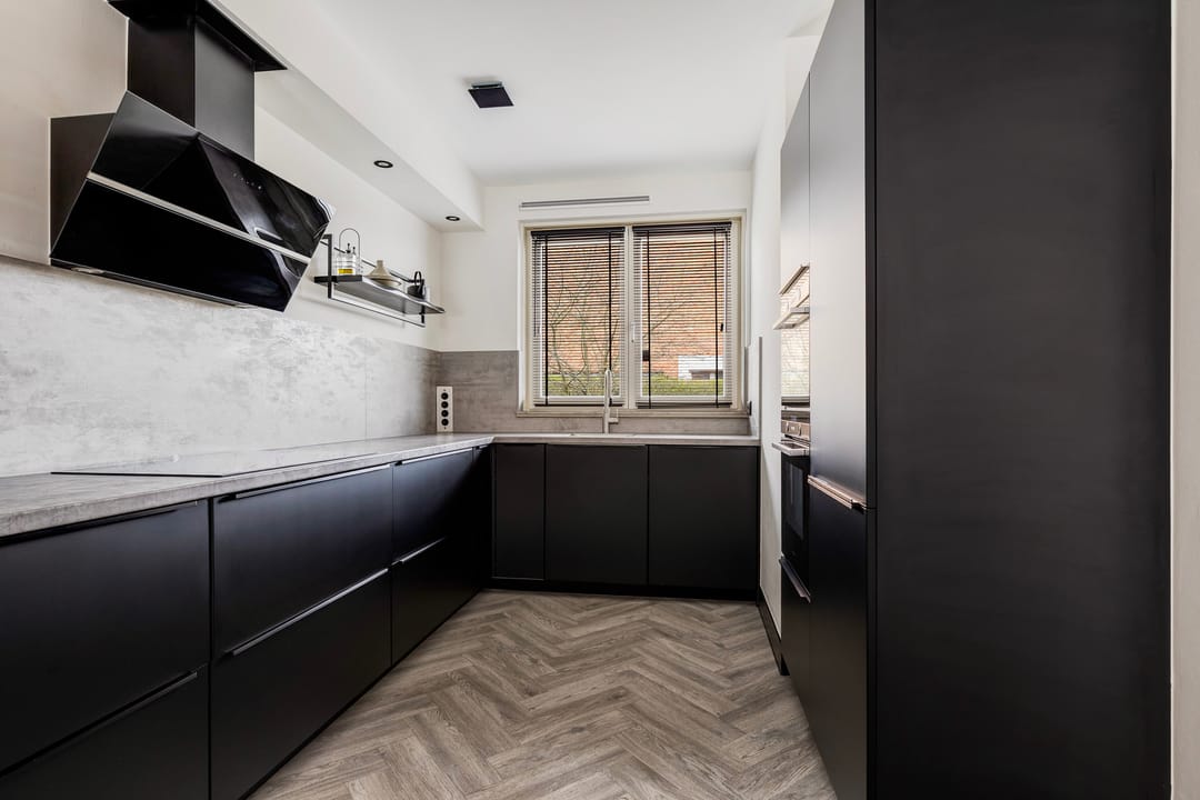 Modern family home in a quiet location in Pendrecht — 23