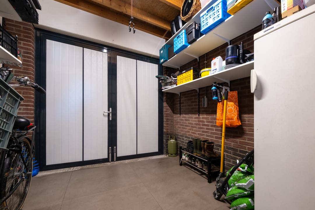 Luxury semi-detached home with Bulthaup kitchen and A+++ energy label in Leek — 37