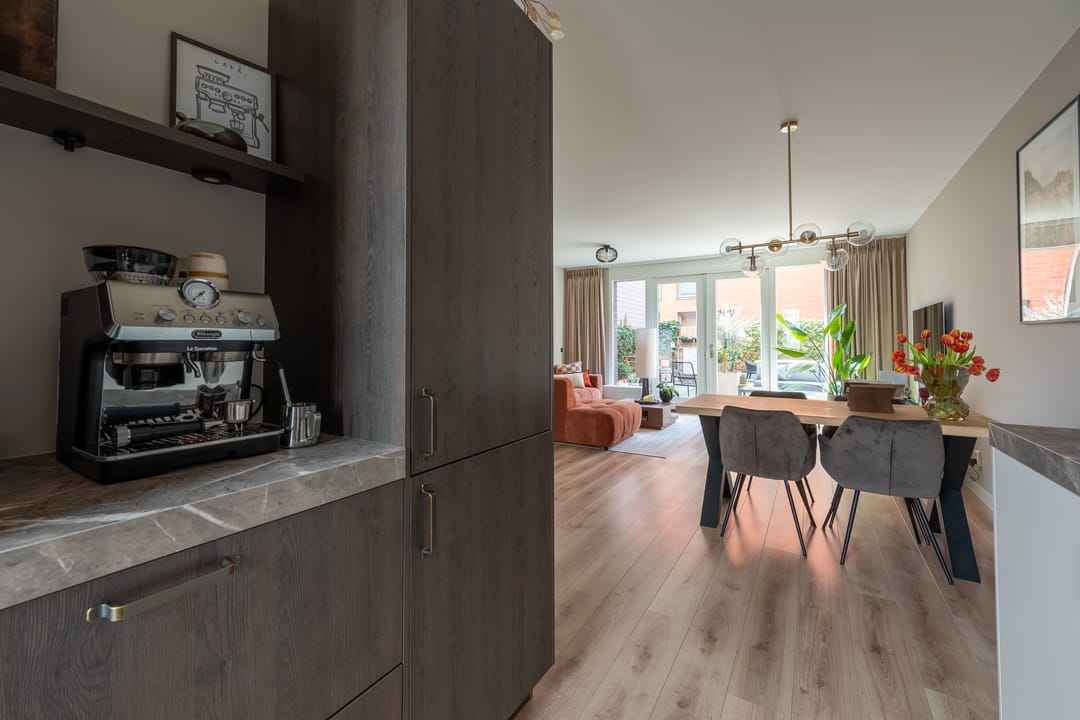 Foto 13 van Van Hoevestraat 15