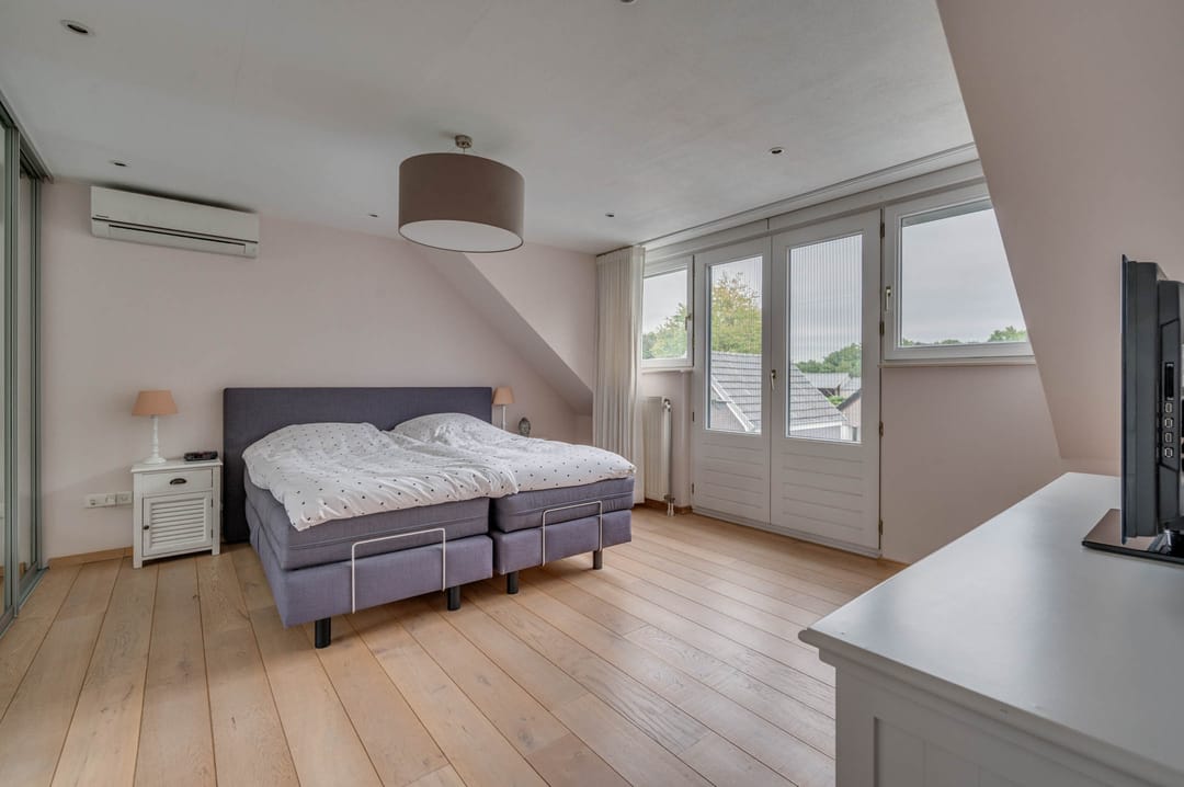 Photo 41 of Elmpterbaan 10-A