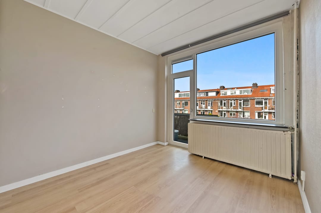 Spacious double upper apartment with multiple bedrooms near Oud-Rijswijk centre — 26