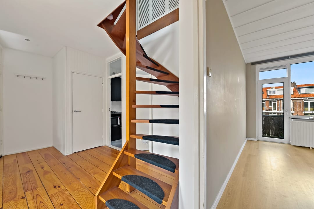 Spacious double upper apartment with multiple bedrooms near Oud-Rijswijk centre — 13
