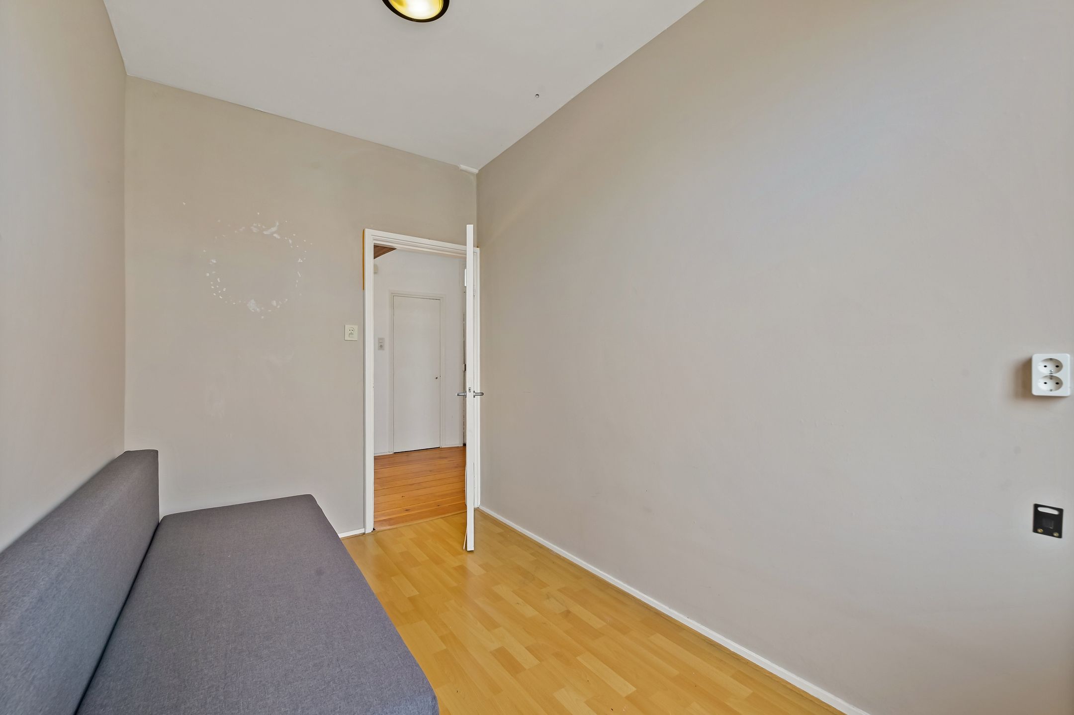 Spacious double upper apartment with multiple bedrooms near Oud-Rijswijk centre — 21