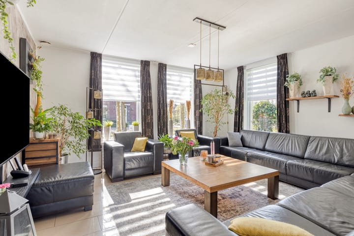 Foto 3 van Veldbloemstraat 10