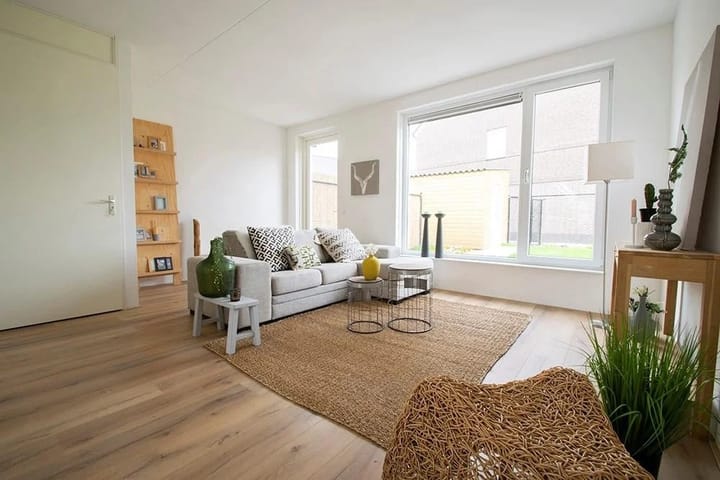 Photo 3 of Meuserstraat 69