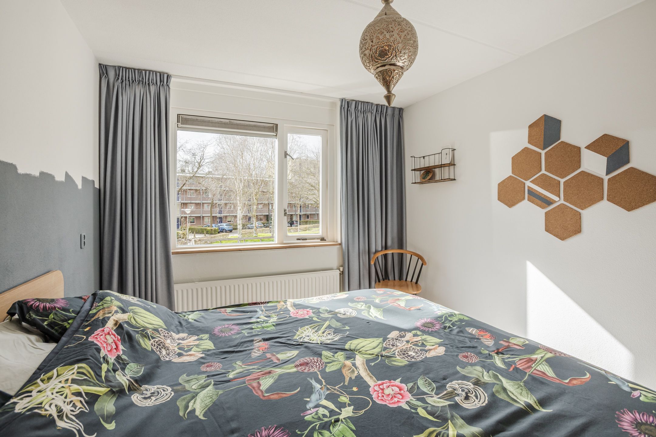 Spacious Corner Home with 5 Bedrooms and Sunny South-Facing Garden in Zwolle-Zuid — 18