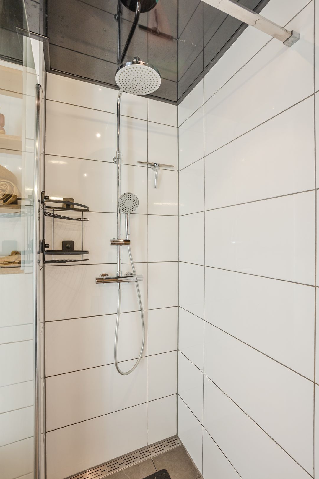 Spacious Corner Home with 5 Bedrooms and Sunny South-Facing Garden in Zwolle-Zuid — 26
