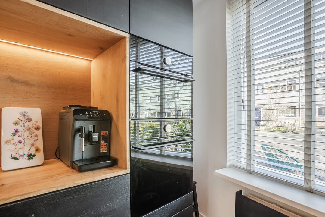 Spacious Corner Home with 5 Bedrooms and Sunny South-Facing Garden in Zwolle-Zuid — 16