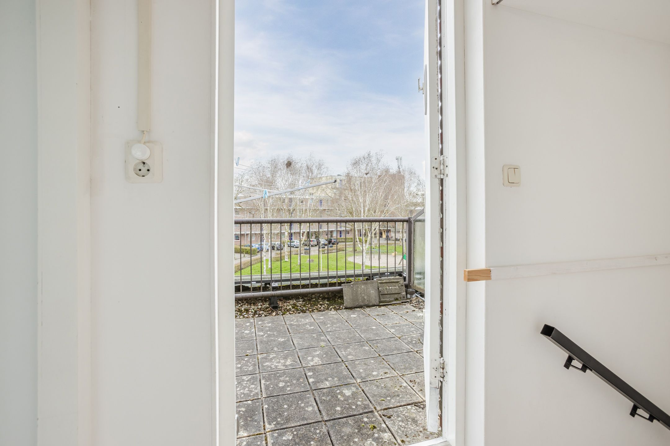 Spacious Corner Home with 5 Bedrooms and Sunny South-Facing Garden in Zwolle-Zuid — 33