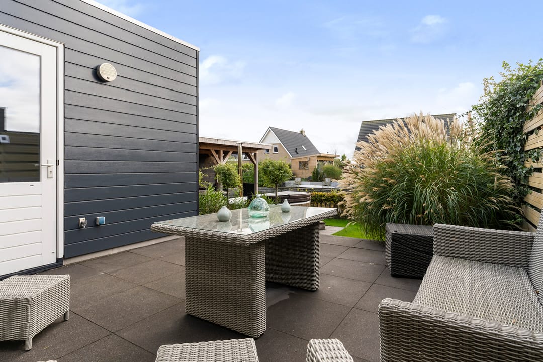 Modern Waterfront Semi-Detached Home with Private Moorings in Franeker — 39