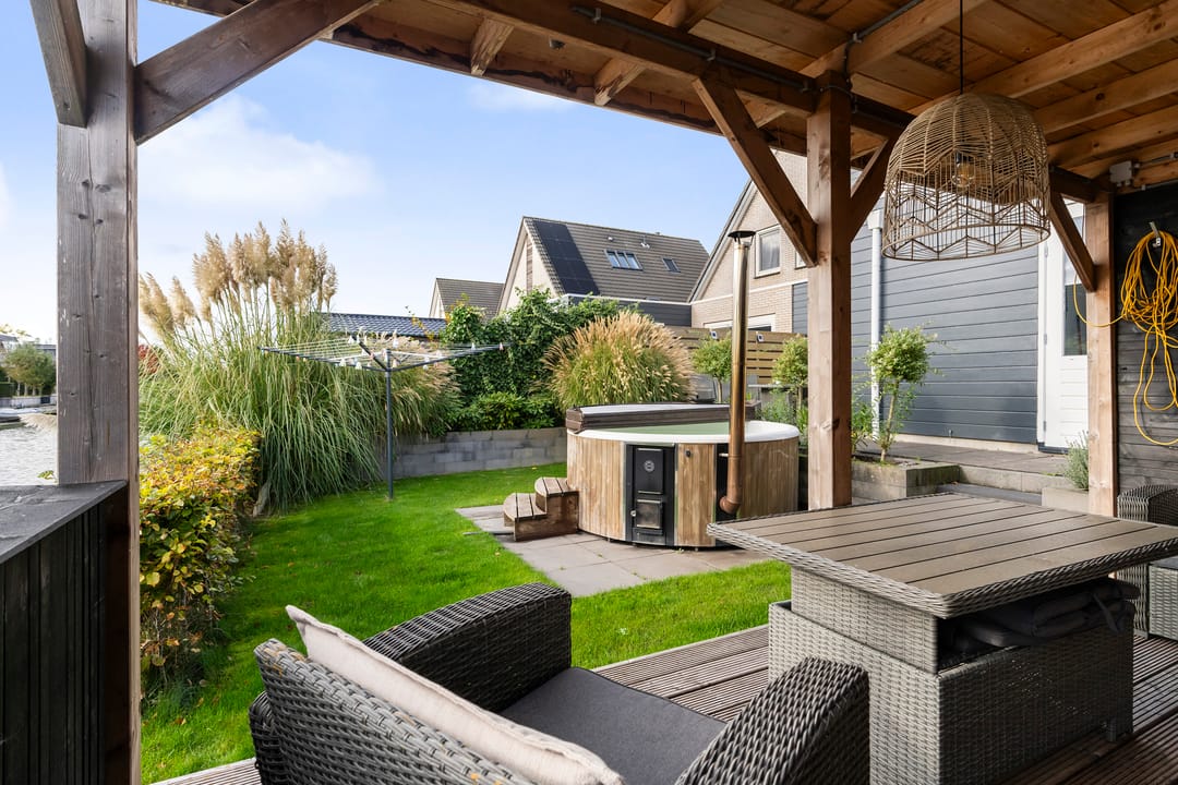 Modern Waterfront Semi-Detached Home with Private Moorings in Franeker — 37