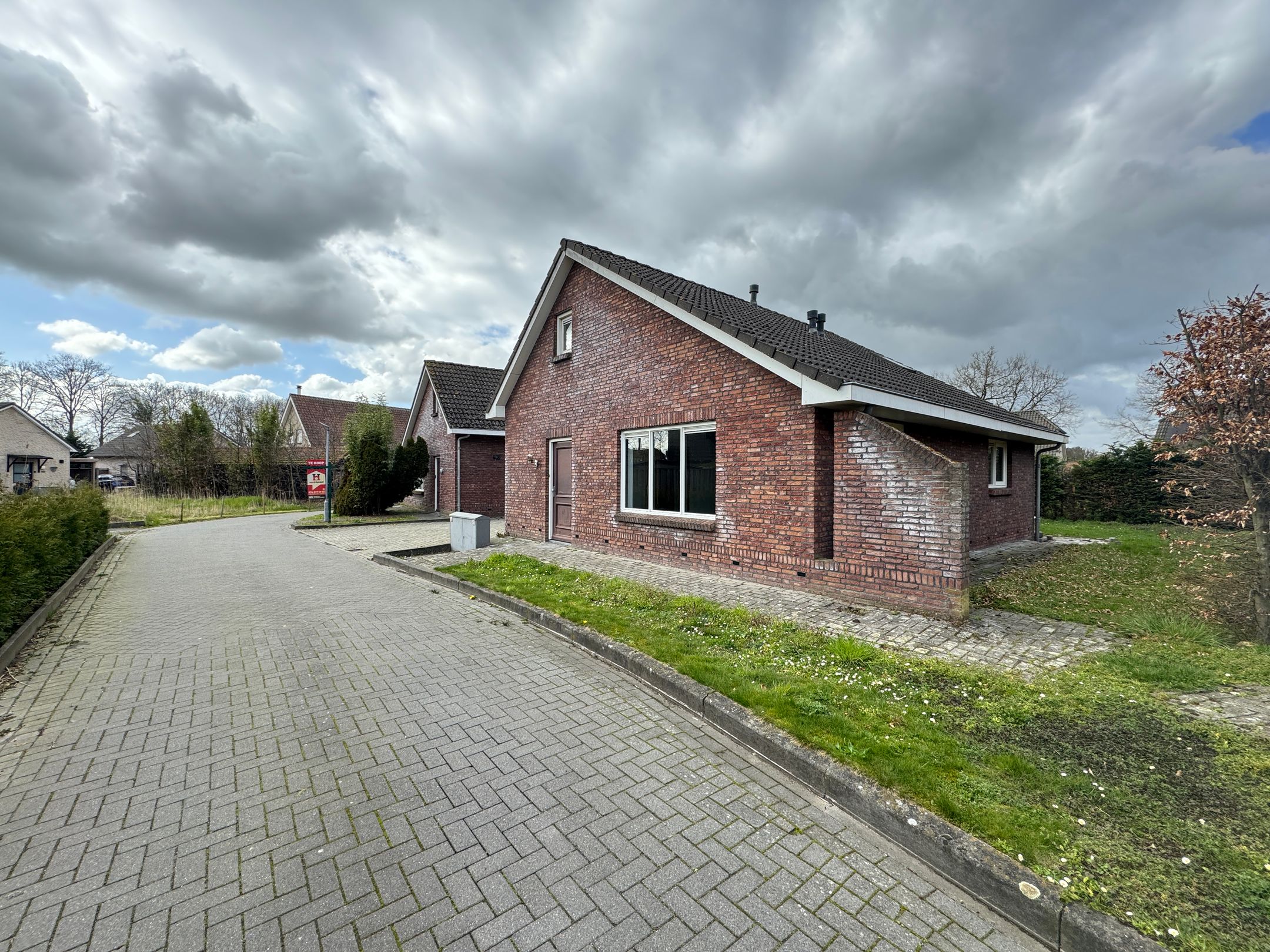 Detached Home with Four Bedrooms in Green Park Setting — 24