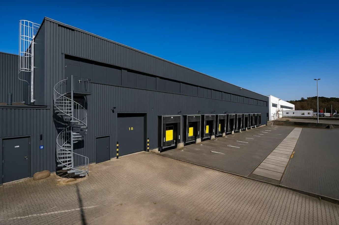 Bekijk foto 3 van Veldweg 3