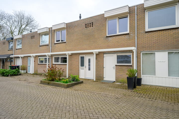 Photo 4 of Esdoornstraat 11