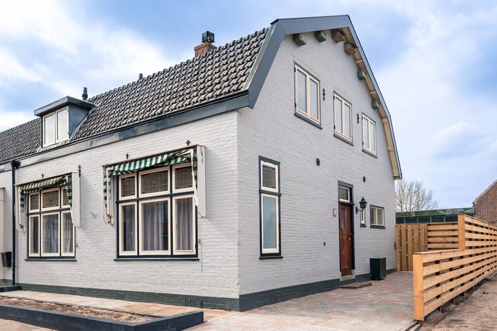 Foto 3 van Dorpstraat 2
