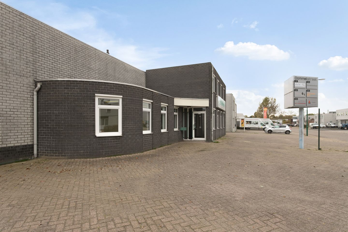 Bekijk foto 4 van Dommelstraat 39