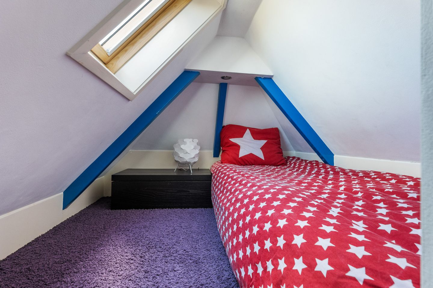 Characteristic and Spacious Semi-Detached Townhouse with Comfort and Charm — 34