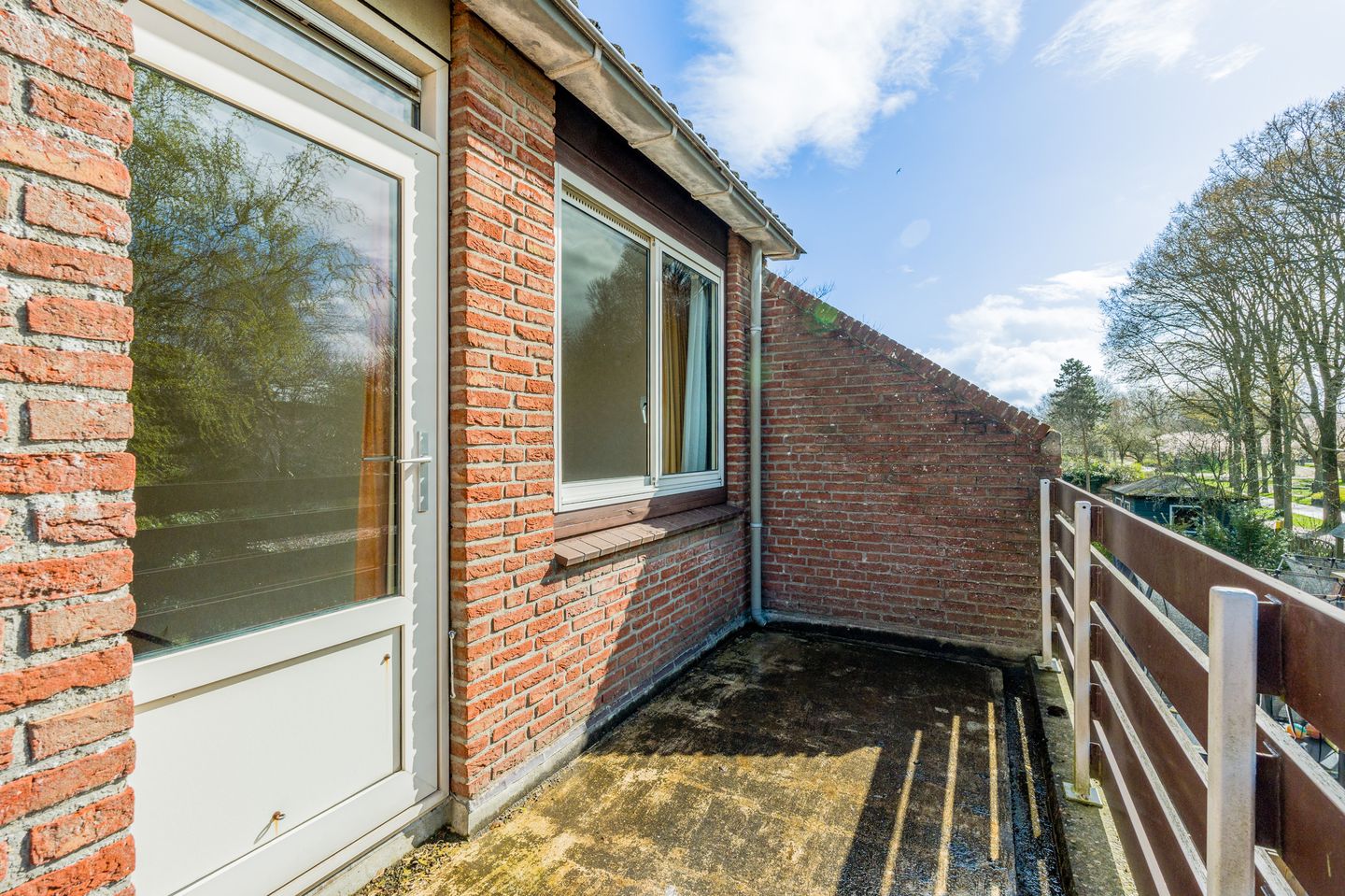 Spacious Family Home with Garage and Sunny Southwest Garden in Child-Friendly Katwijk Neighborhood — 25